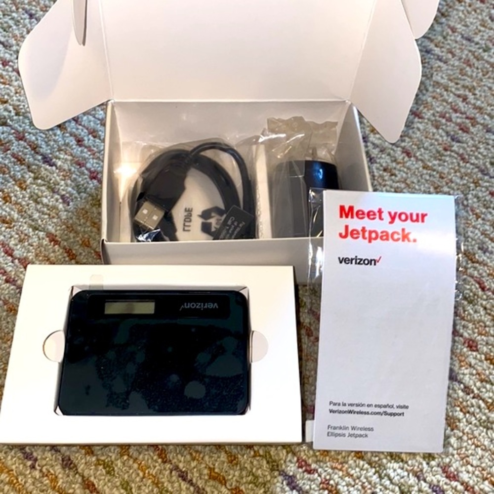 Verizon Ellipsis jetpack NIB